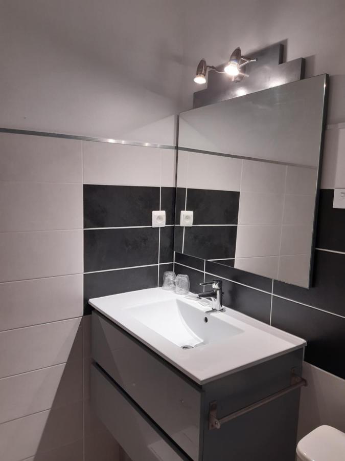 Logis Hotel Le Relais Du Serre Dieulefit Εξωτερικό φωτογραφία